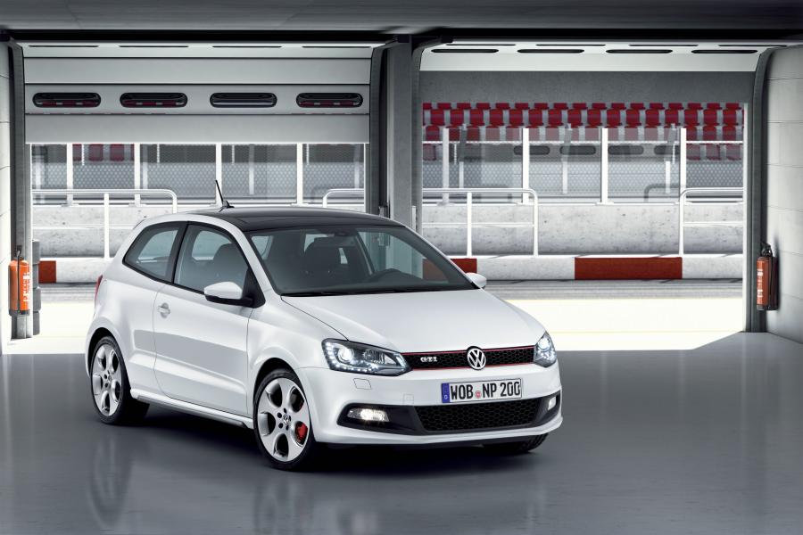  Volkswagen Polo GTi 2010 года  (фото 16 из 19)